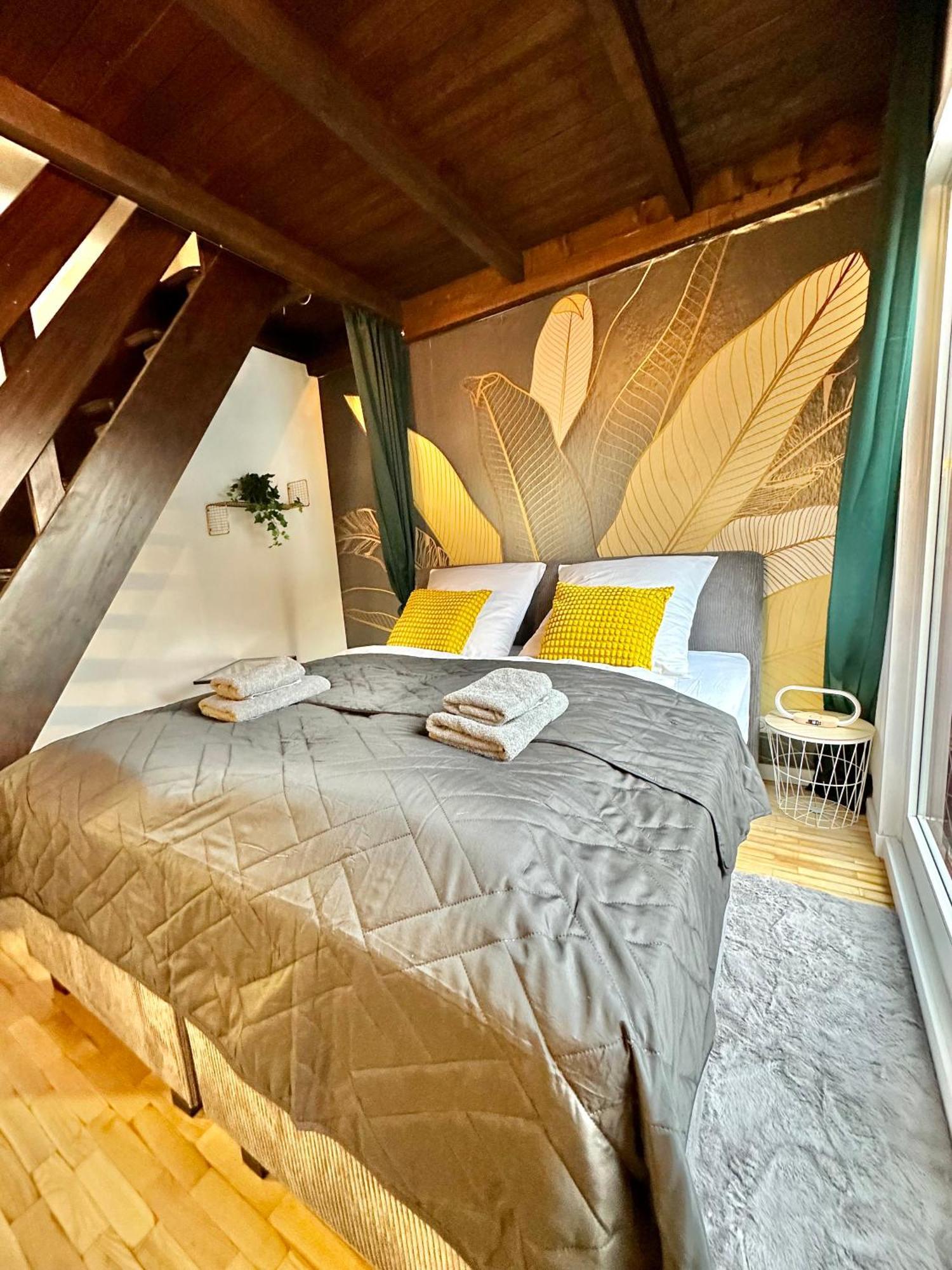 City-Apartment Mit Dachterrasse & Massagesessel In Der Fussgaengerzone K4 Oldenburg Eksteriør bilde