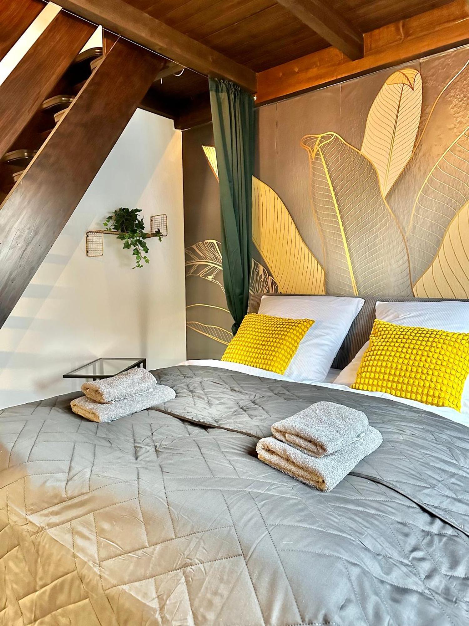 City-Apartment Mit Dachterrasse & Massagesessel In Der Fussgaengerzone K4 Oldenburg Eksteriør bilde