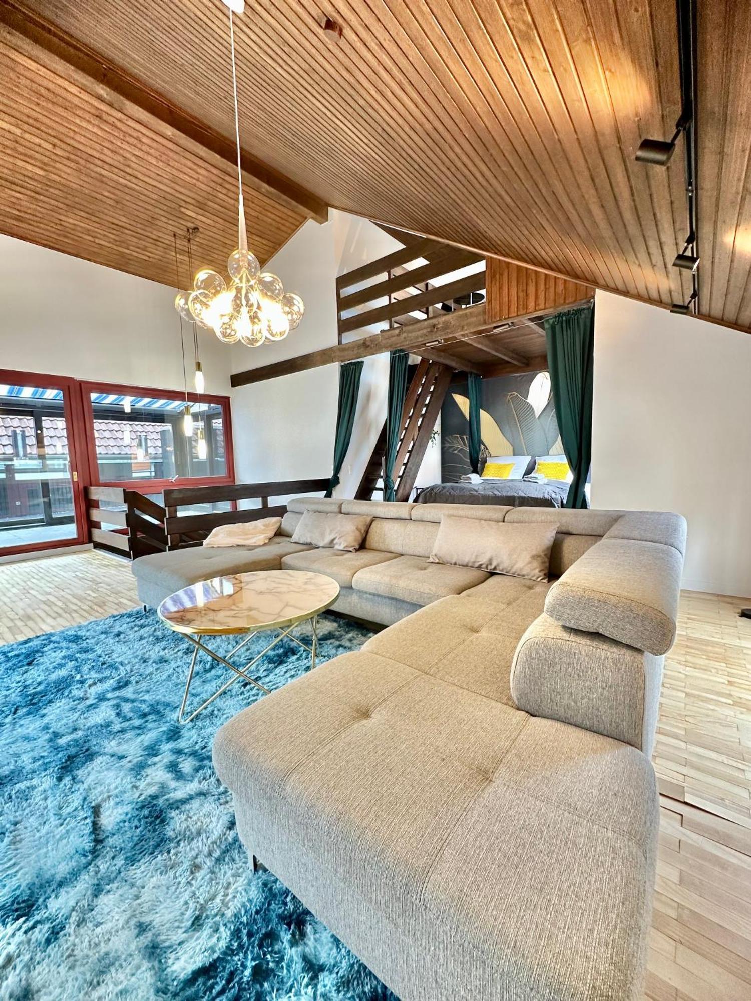 City-Apartment Mit Dachterrasse & Massagesessel In Der Fussgaengerzone K4 Oldenburg Eksteriør bilde